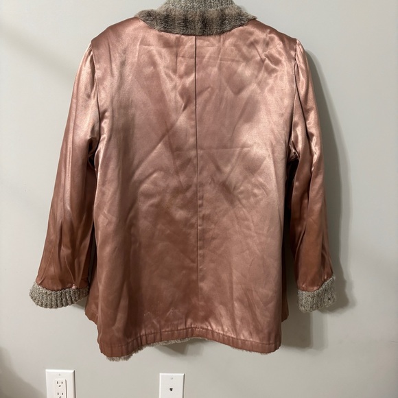 Vintage Women's Faux Fur Teddy Jacket in  Brown and Grey Hues - Picture 5 of 13